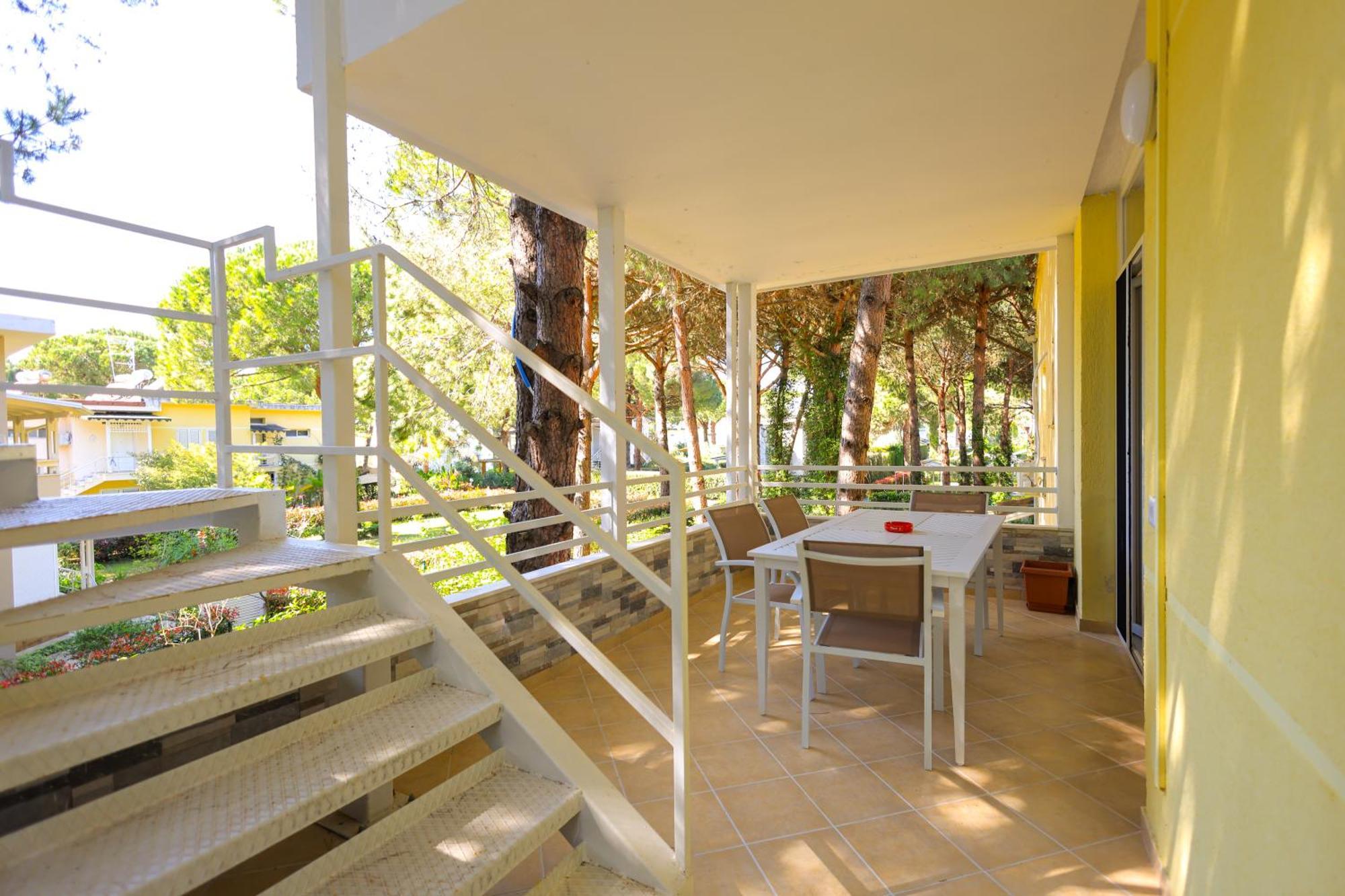 Grandstay Villa Perla Resort Durrës Kültér fotó