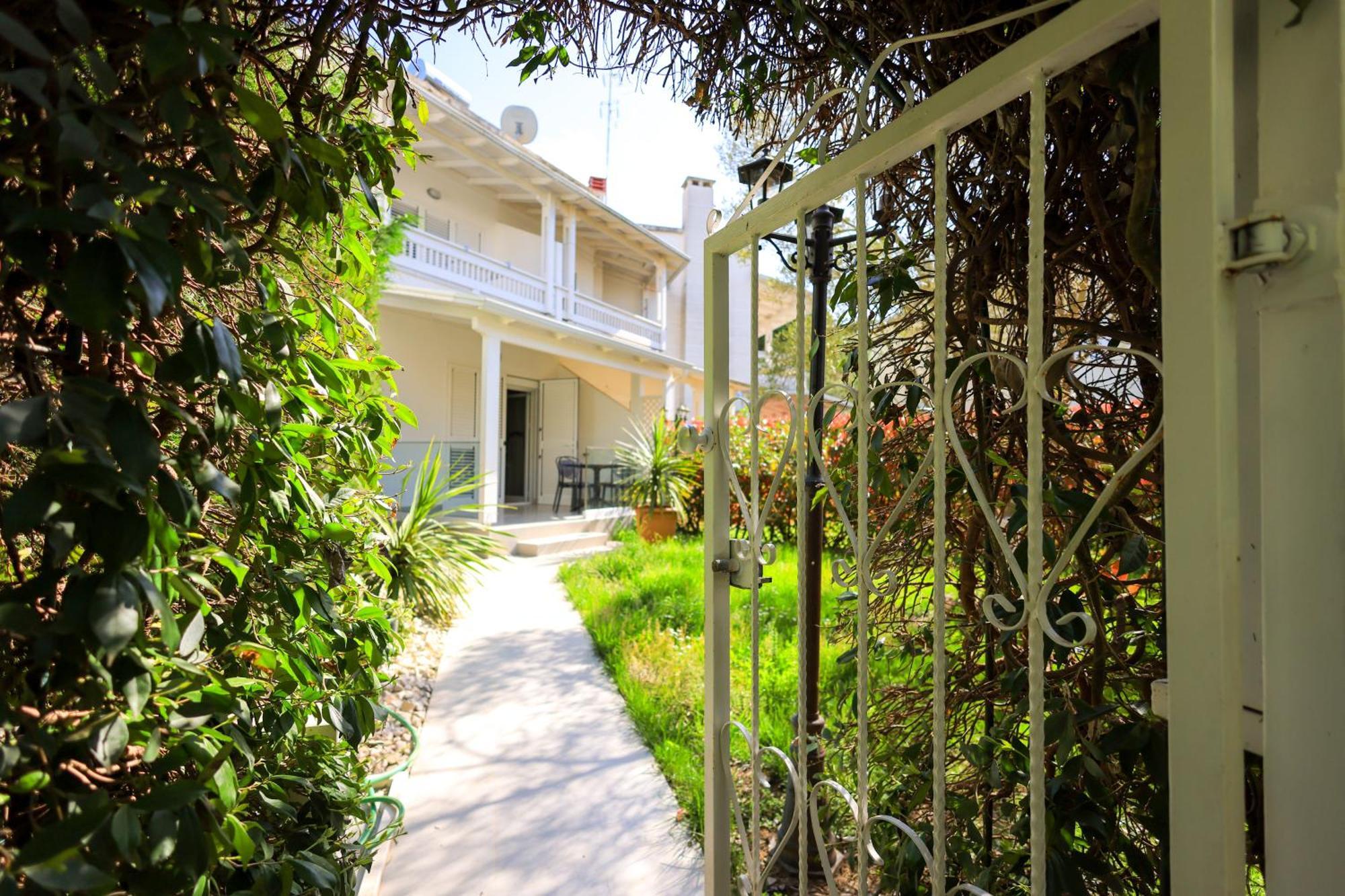 Grandstay Villa Perla Resort Durrës Kültér fotó
